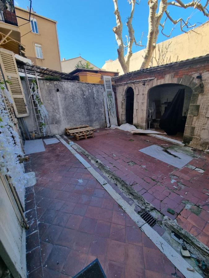 L'Antre Du Dragon Marselha Exterior foto